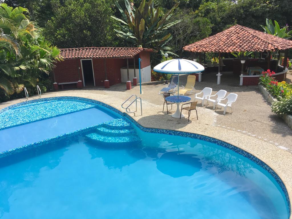 El Jardin De Los Colibries - Pereira, Risaralda ภายนอก รูปภาพ